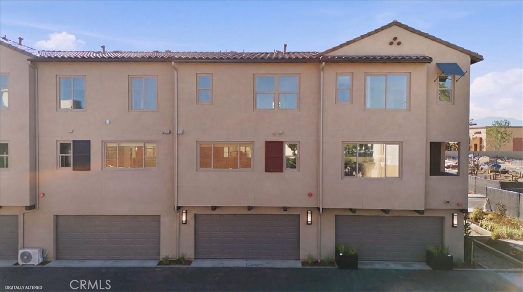10728 Golden Koi B Property Photo 27