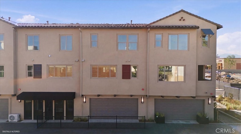10728 Golden Koi B Property Photo 28