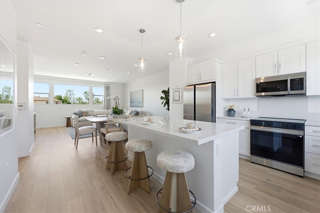 10728 Golden Koi C Property Photo 11