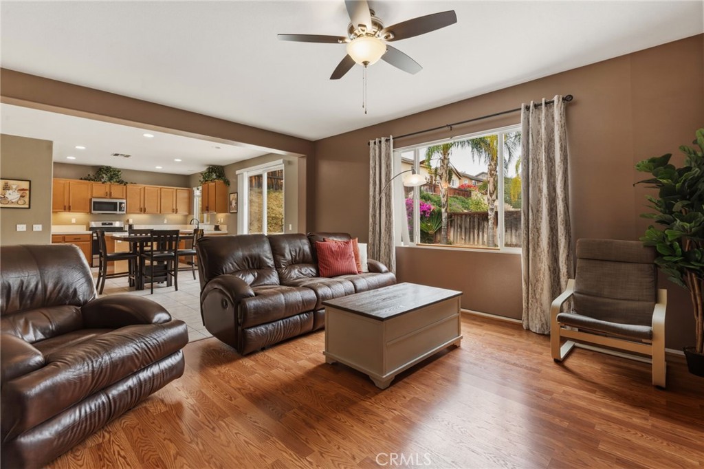 25975 Avenida Classica Property Photo 4