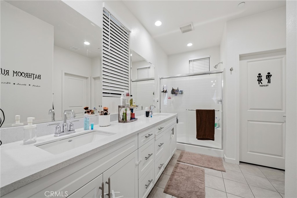 16084 Jamie Lane 1 Property Photo 25