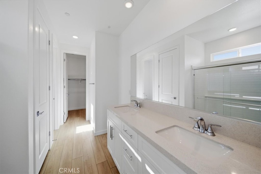 3329 E Avenue J-4 Property Photo 12