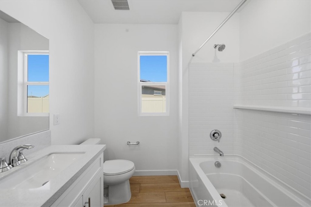 3329 E Avenue J-4 Property Photo 18