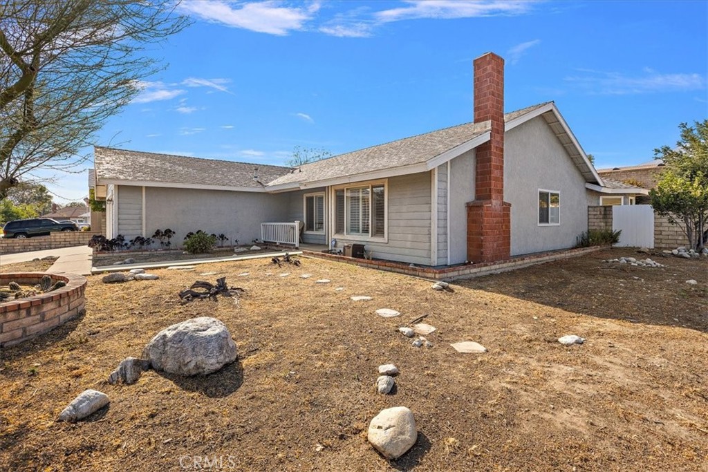 1205 Armando Property Photo 4