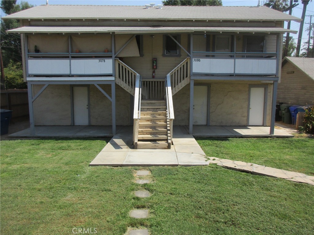 3076 Lemon Property Photo 2