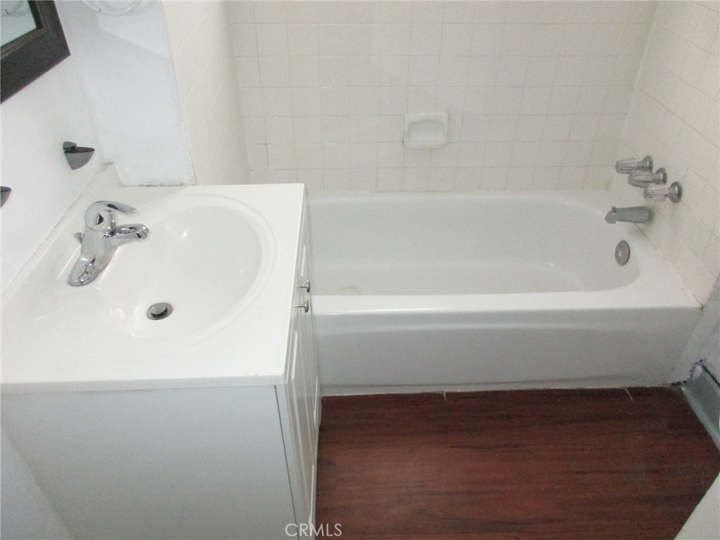 3076 Lemon Property Photo 11