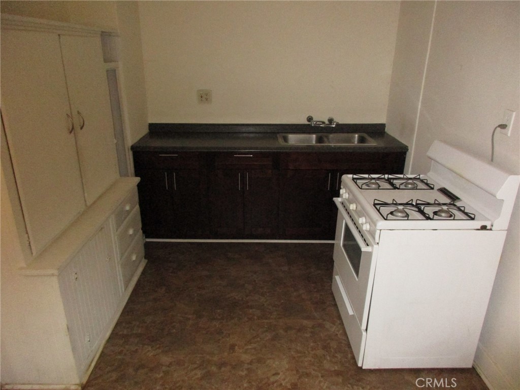 3076 Lemon Property Photo 15