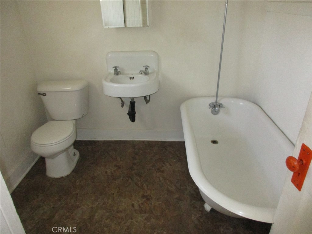 3076 Lemon Property Photo 17