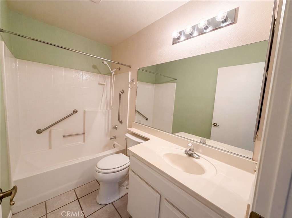 1952 Nuevo Street Property Photo 13
