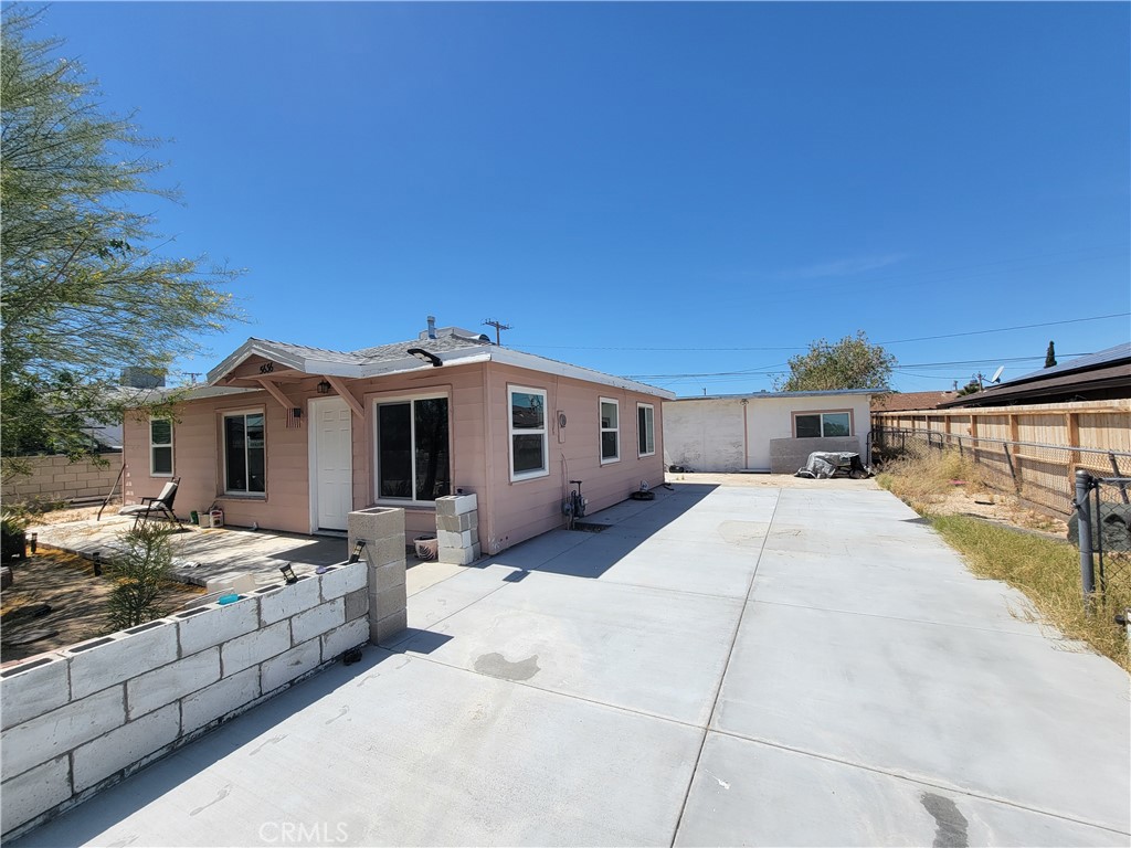 5636 Mariposa Avenue Property Photo 2