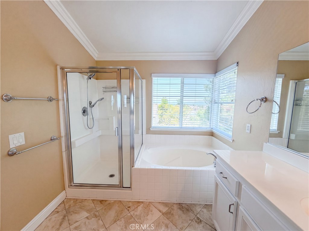 27801 Canyon Hills Way Property Photo 18