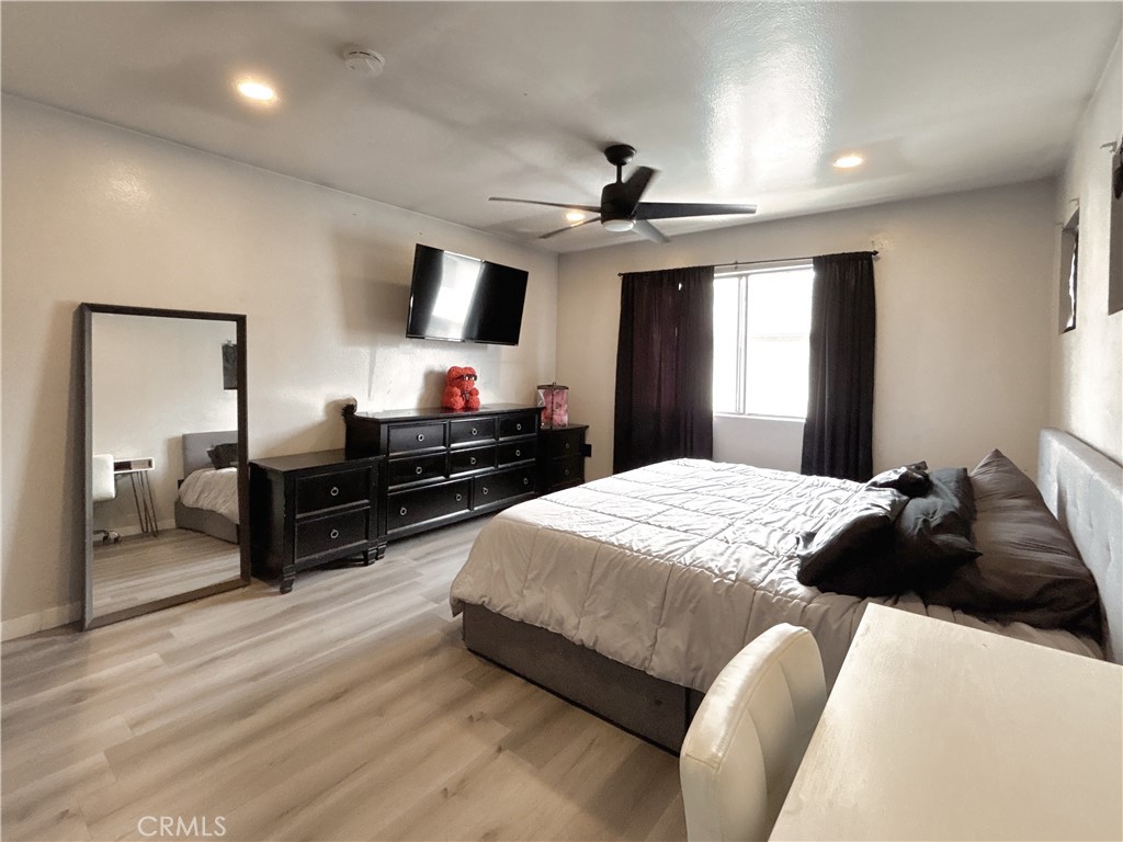 820 W Compton 16 Property Photo 21