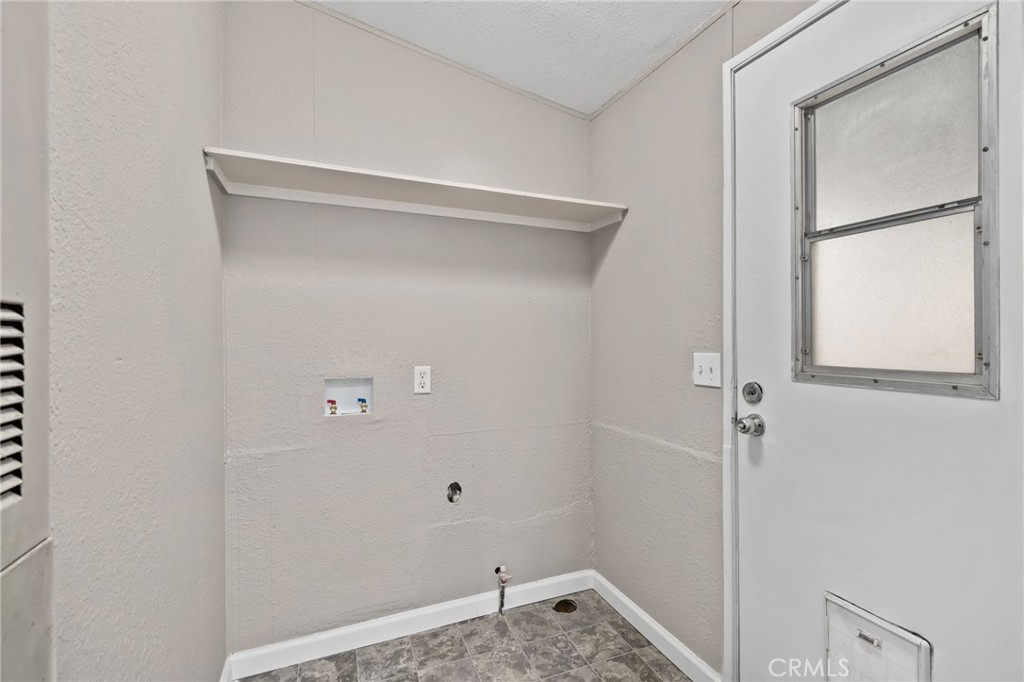 80 E Dawes 10 Property Photo 9