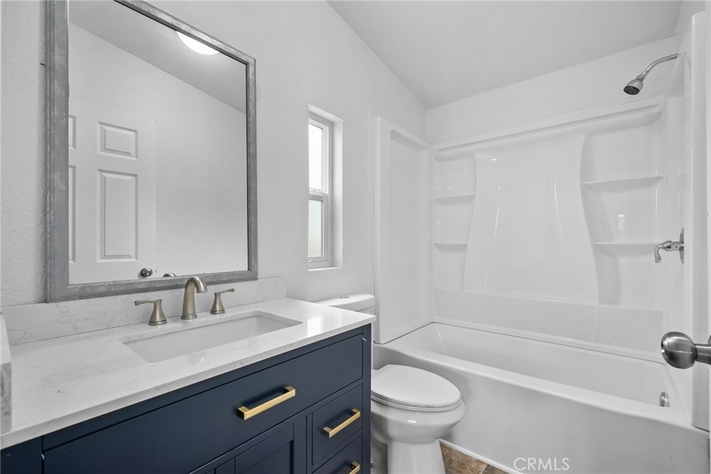 80 E Dawes 10 Property Photo 15