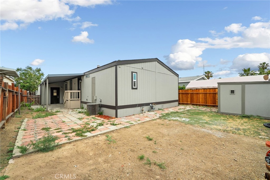 80 E Dawes 10 Property Photo 21