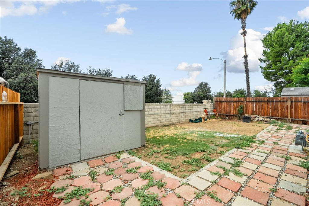 80 E Dawes 10 Property Photo 22