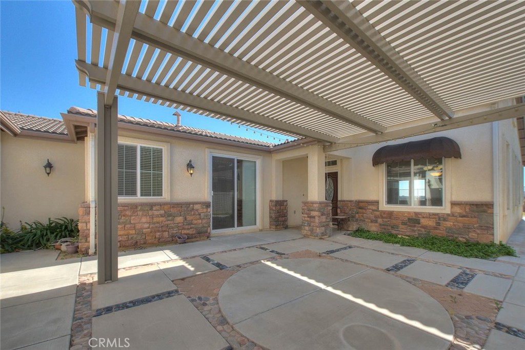 381 Mesa Verde Property Photo 8
