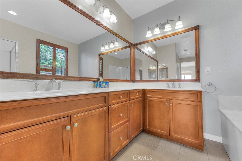 381 Mesa Verde Property Photo 40