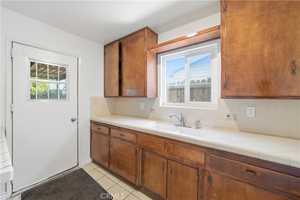 14732 Whittram Property Photo 9