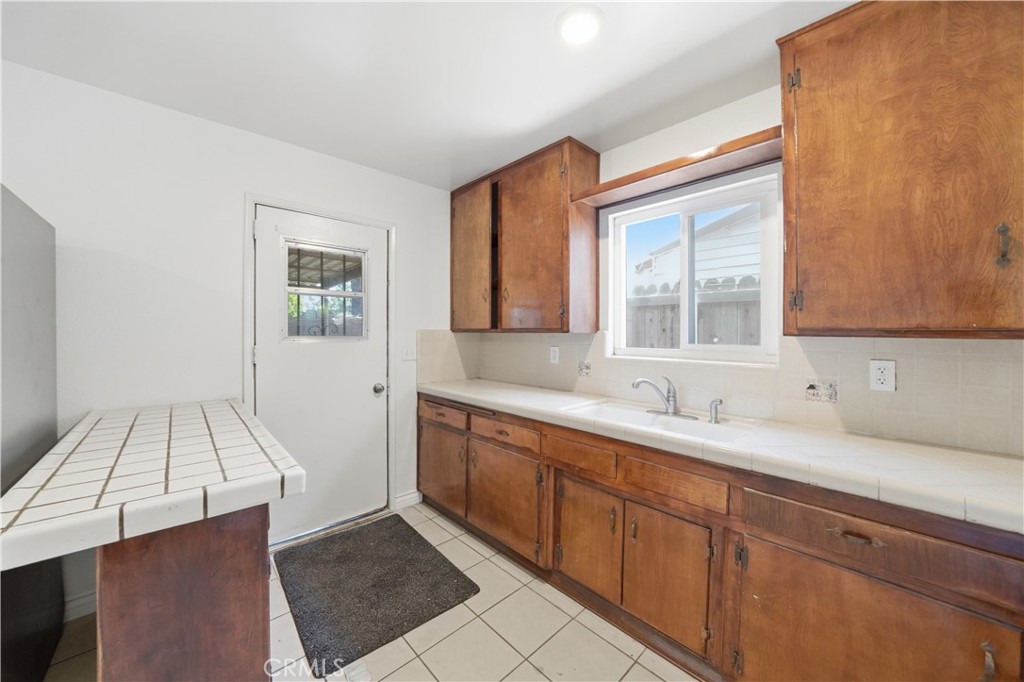 14732 Whittram Property Photo 10