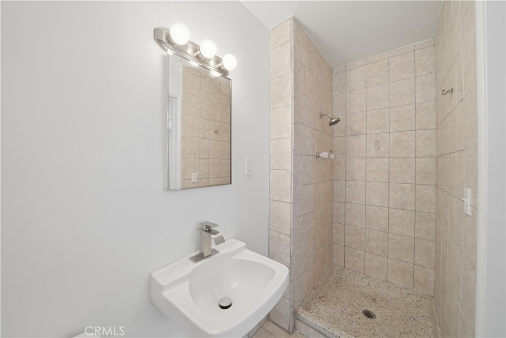 14732 Whittram Property Photo 13