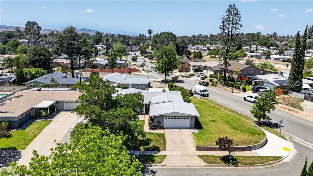 331 Lido Street Property Photo 2