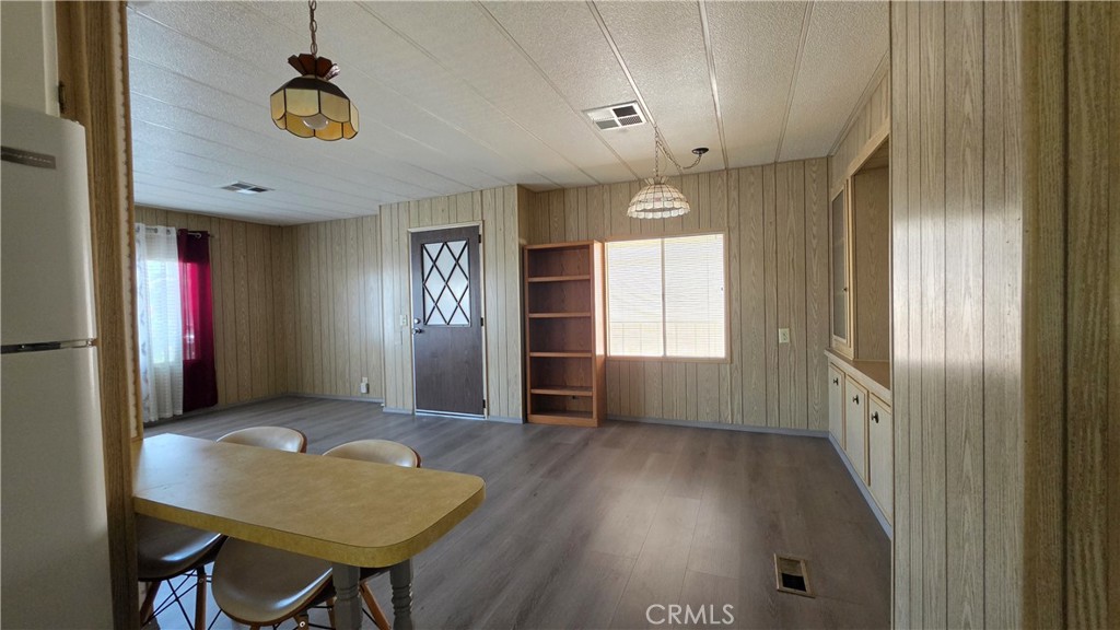 575 S Lyon Avenue 51 Property Photo 5