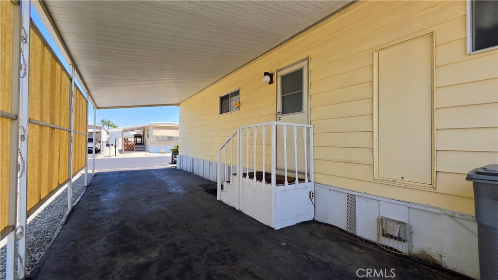 575 S Lyon Avenue 51 Property Photo 38