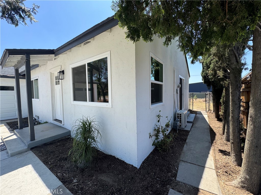 16229 Hunter St Property Photo 7