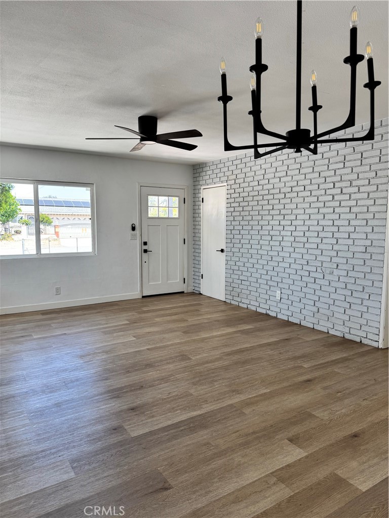 16229 Hunter St Property Photo 13