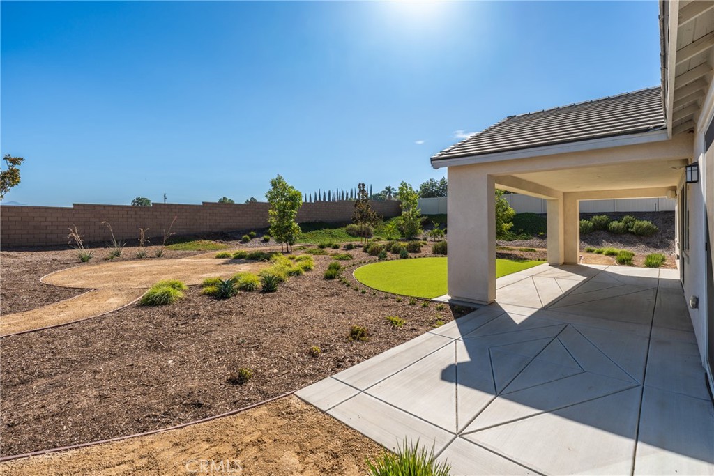 5888 Saddlehorn Lane Property Photo 4