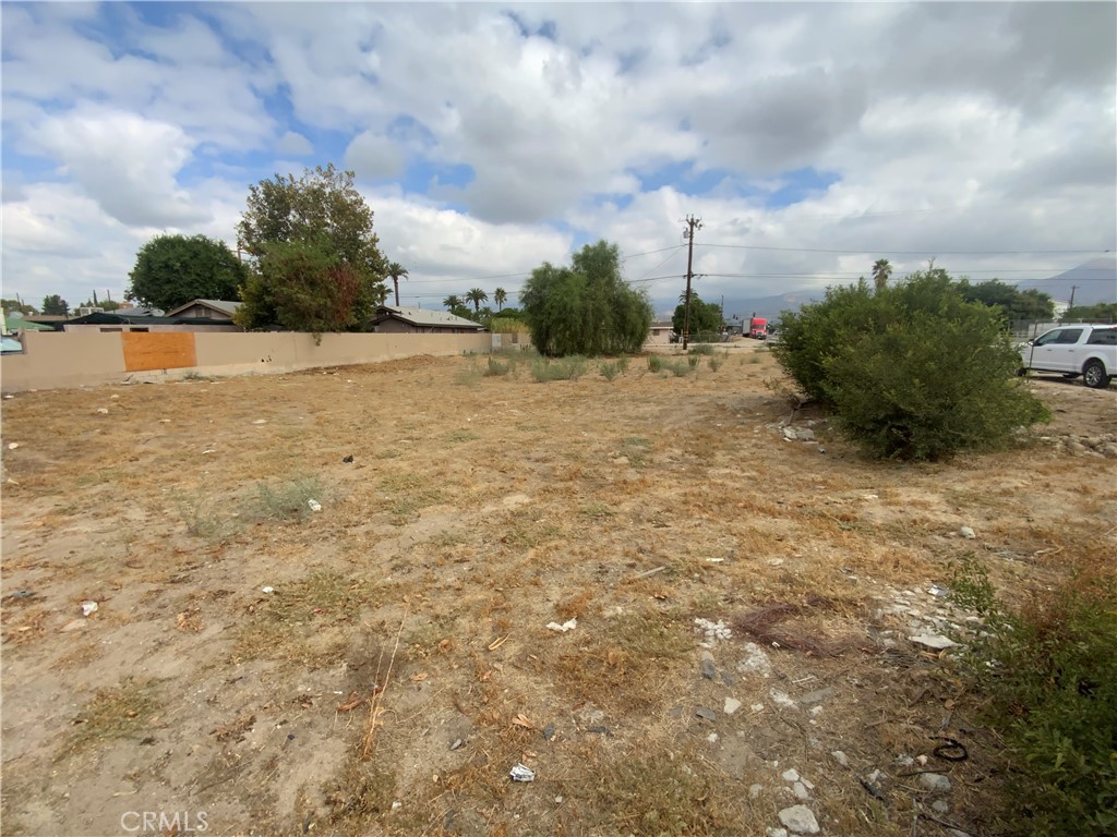 25338 4th Property Photo 6
