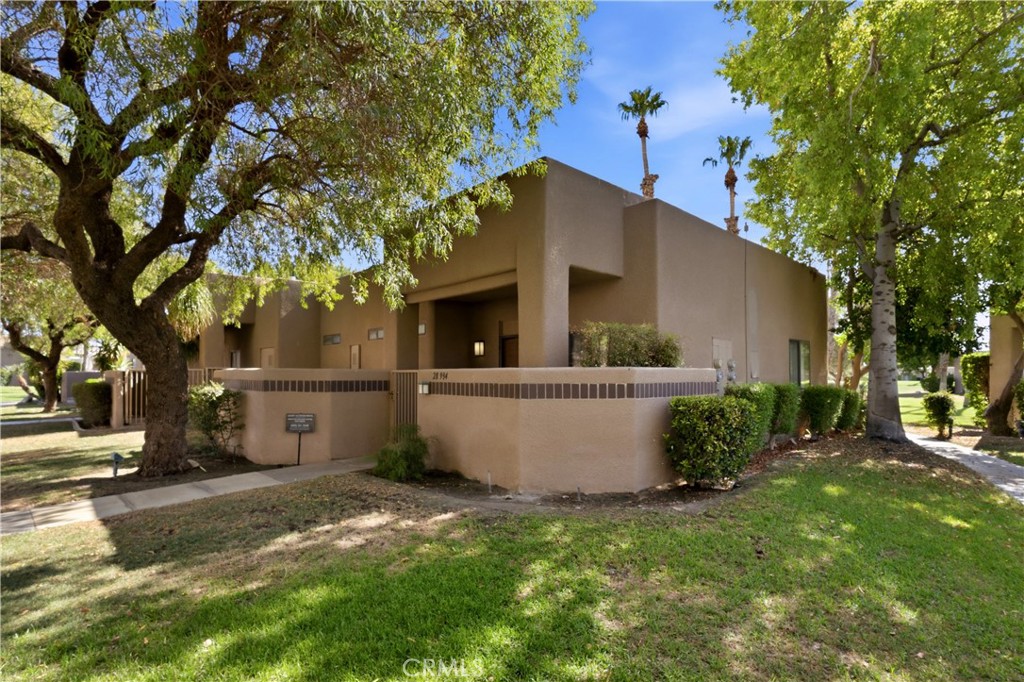 28984 Desert Princess Drive Property Photo 2