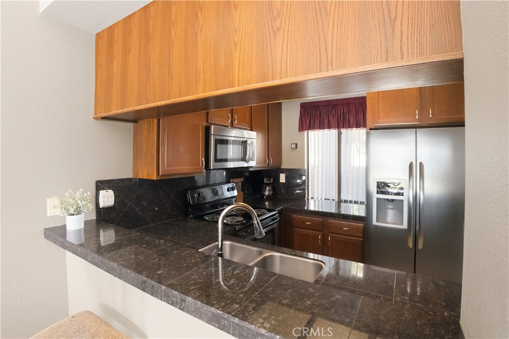 28984 Desert Princess Drive Property Photo 4