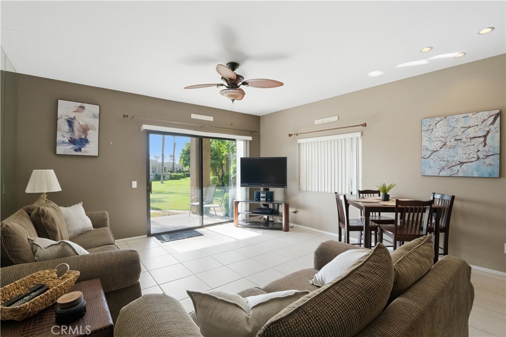 28984 Desert Princess Drive Property Photo 17