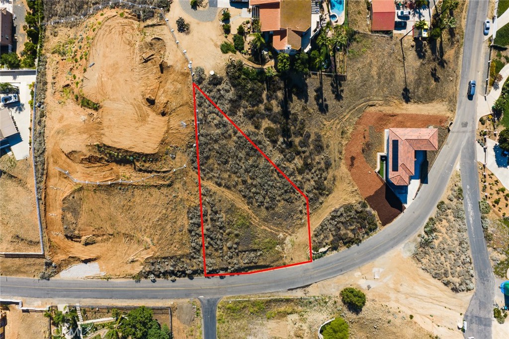 16527 Canyon Ridge Drive Property Photo 8