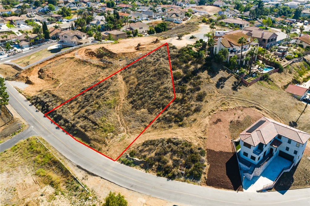 16527 Canyon Ridge Drive Property Photo 11