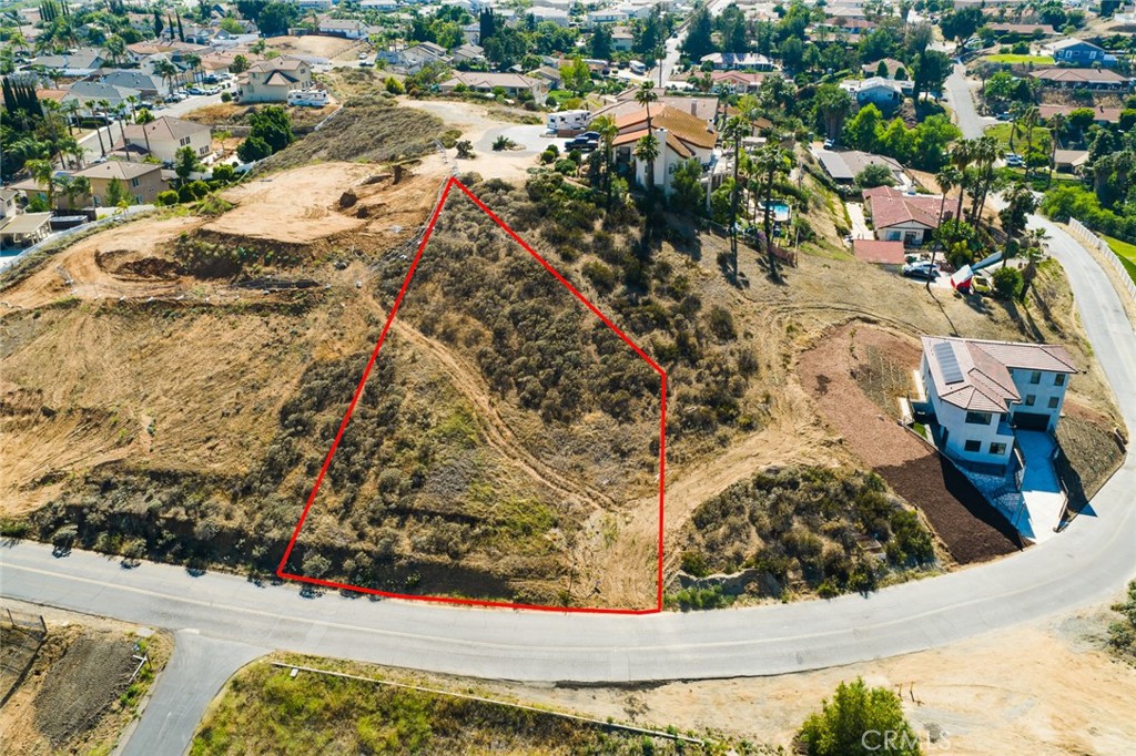 16527 Canyon Ridge Drive Property Photo 12