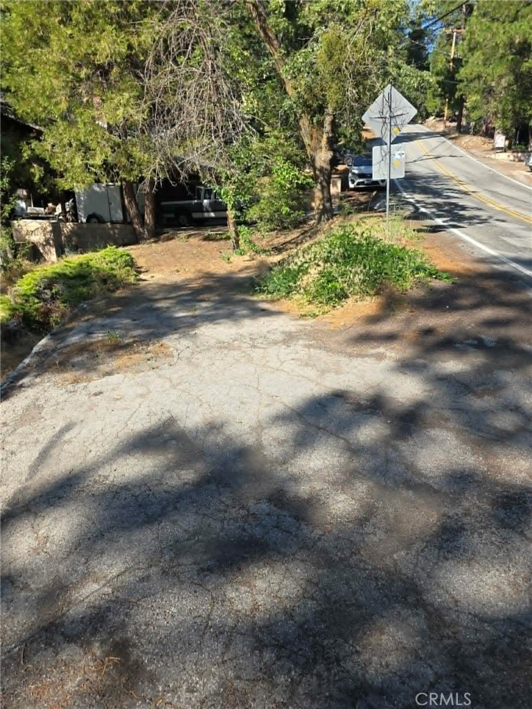 30778 Live Oak Property Photo 8