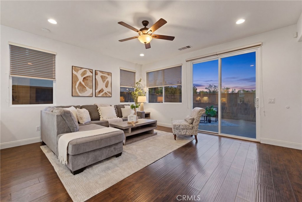 534 Aria Property Photo 3