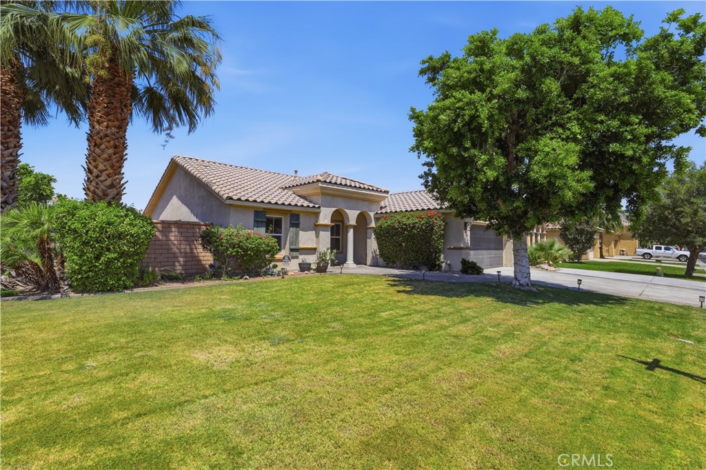 41425 Farmer Court Property Photo 1