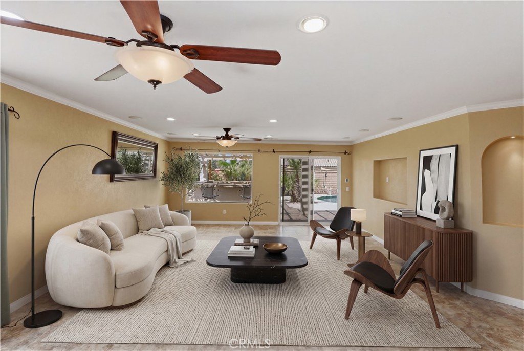 41425 Farmer Court Property Photo 6