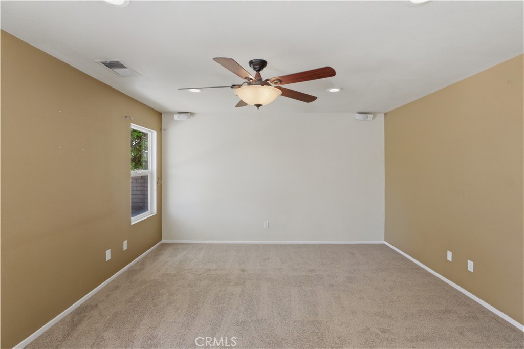 41425 Farmer Court Property Photo 16