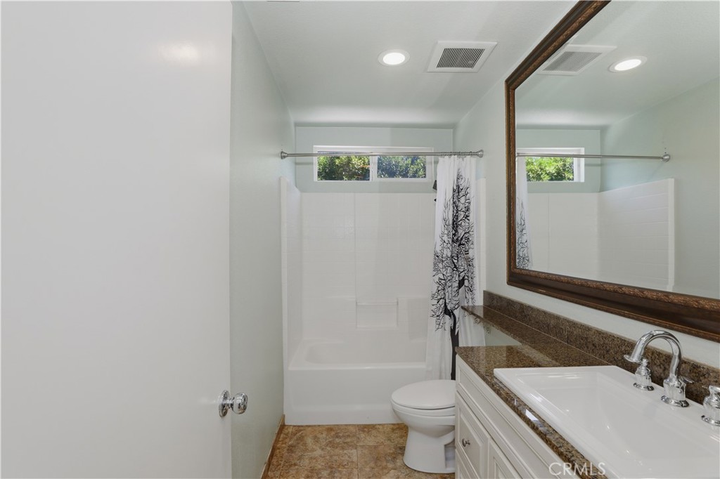 41425 Farmer Court Property Photo 26