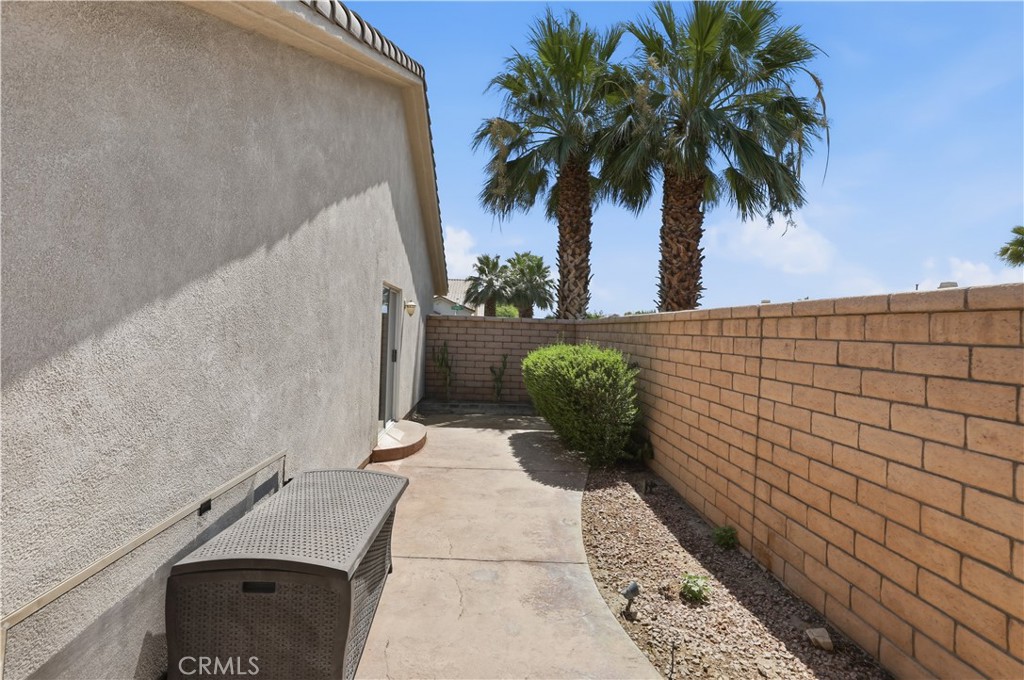 41425 Farmer Court Property Photo 41