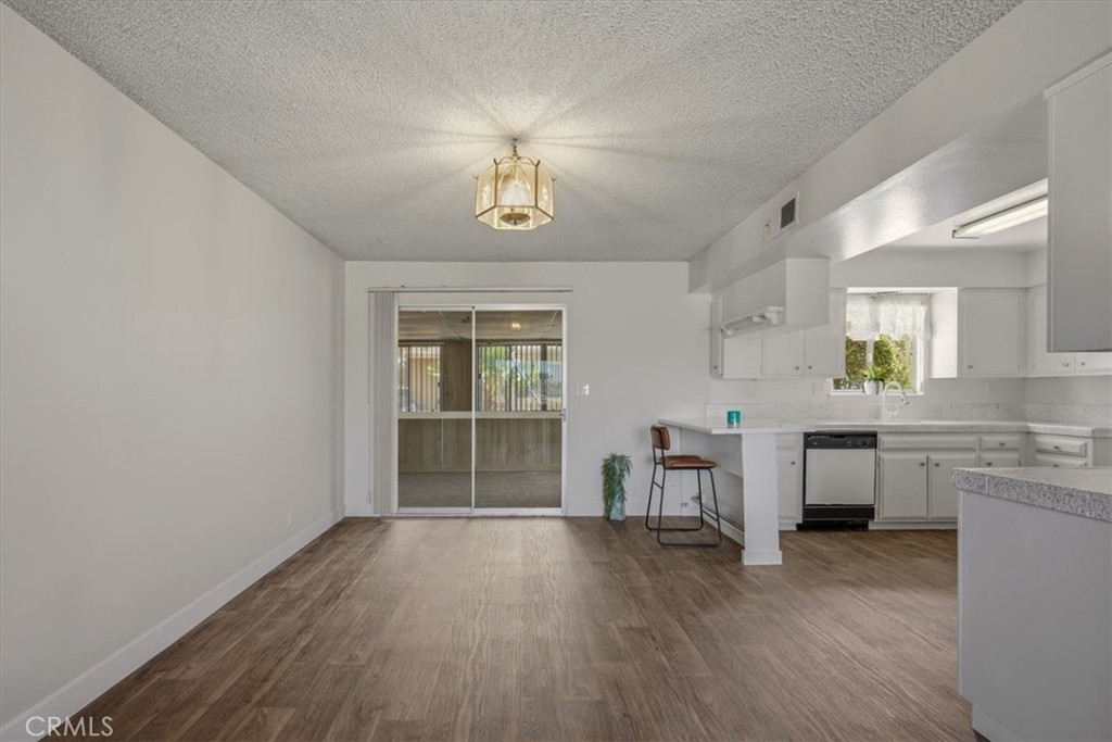 26124 New Chicago Property Photo 12