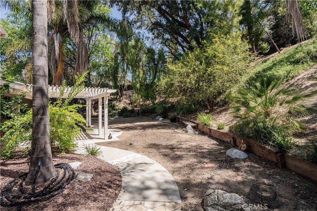 3636 Dellvale Place Property Photo 6