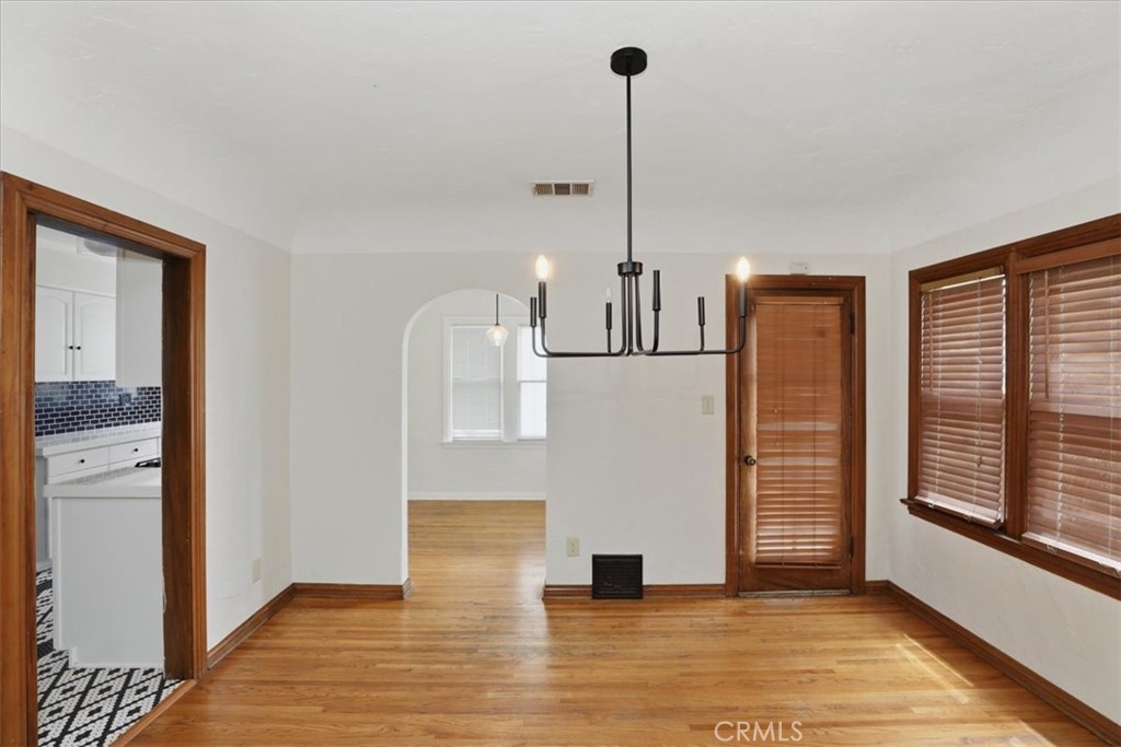 3589 Castle Reagh Property Photo 12