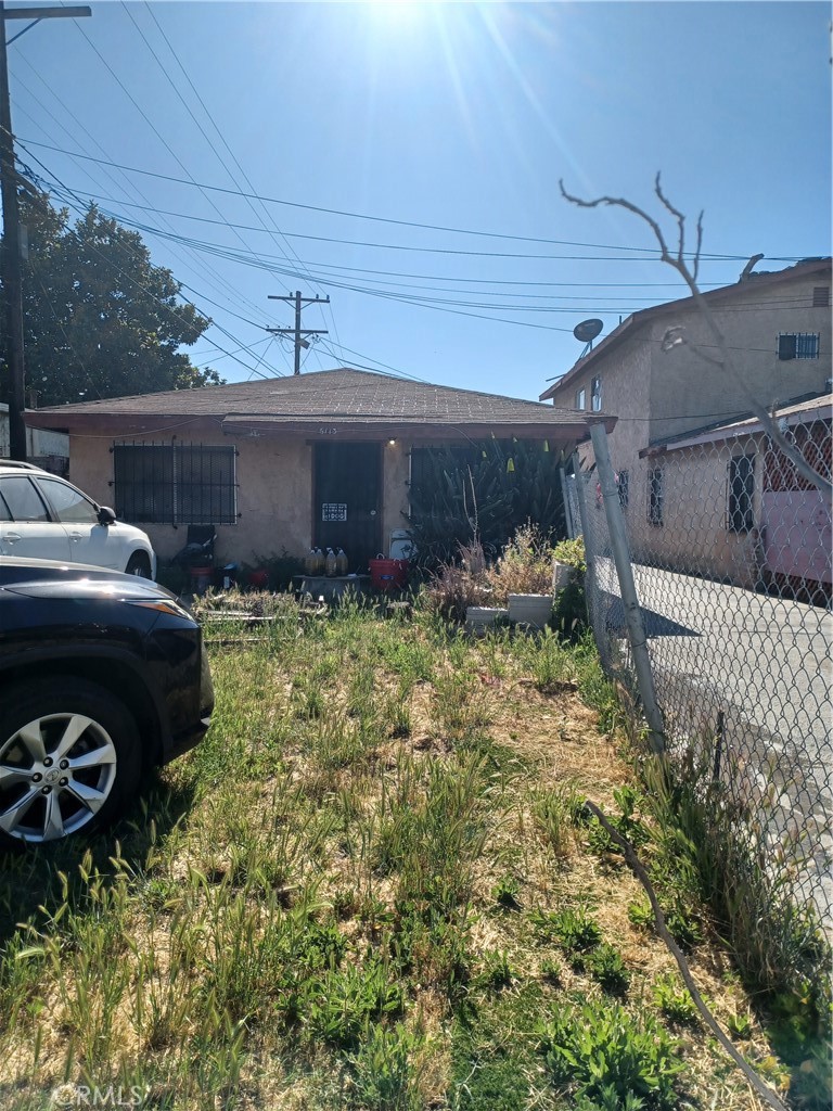 6113 Menlo Property Photo 1
