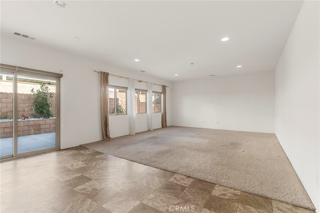 16774 Cherry Tree Lane Property Photo 7